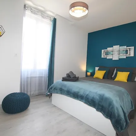 Le First By Easyescale Apartamento